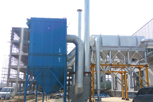 圣莱特耐材厂分式布袋除尘现场4.jpg